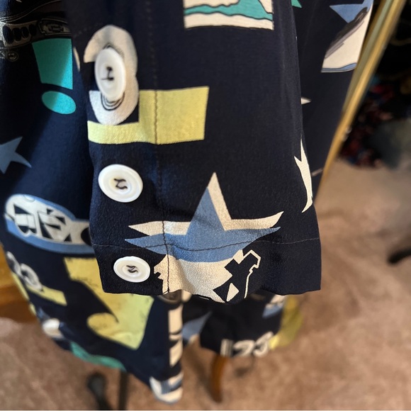 Laurel by Escada 100% Silk Blouse in Excellent w.  Size 36/US 6. - Picture 6 of 12